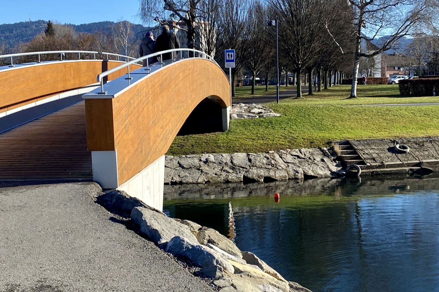 Brücke Seite 1